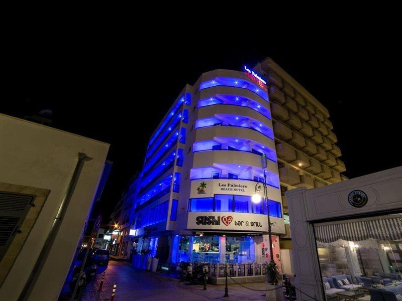 Les Palmiers Beach Boutique Hotel & Luxury Apartments Larnaca Ngoại thất bức ảnh