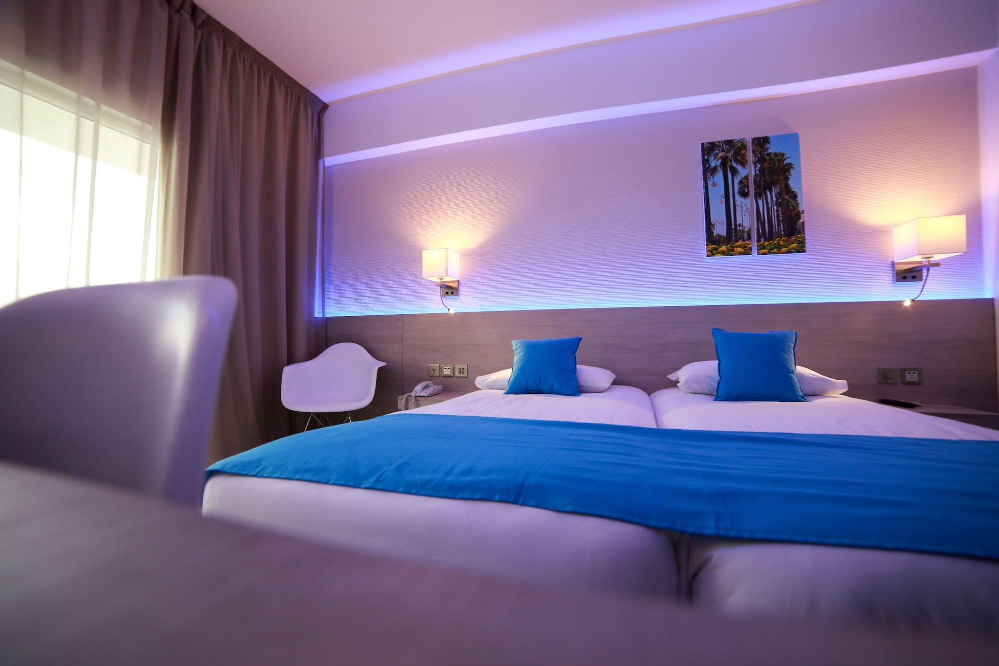 Les Palmiers Beach Boutique Hotel & Luxury Apartments Larnaca Ngoại thất bức ảnh
